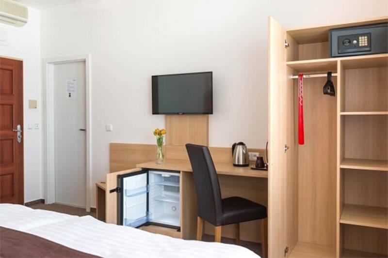 Có nên để tủ lạnh trong phòng ngủ