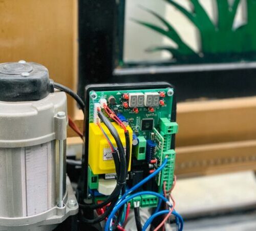 Cổng trượt lùa tự động KIT G30 Roger – Italia